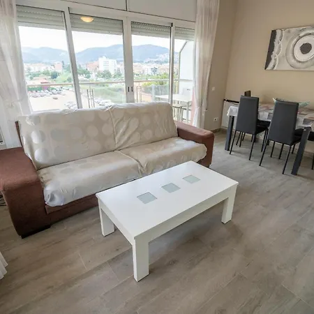 Apartment Homeholidaysrentals Maritim V Pineda de Mar